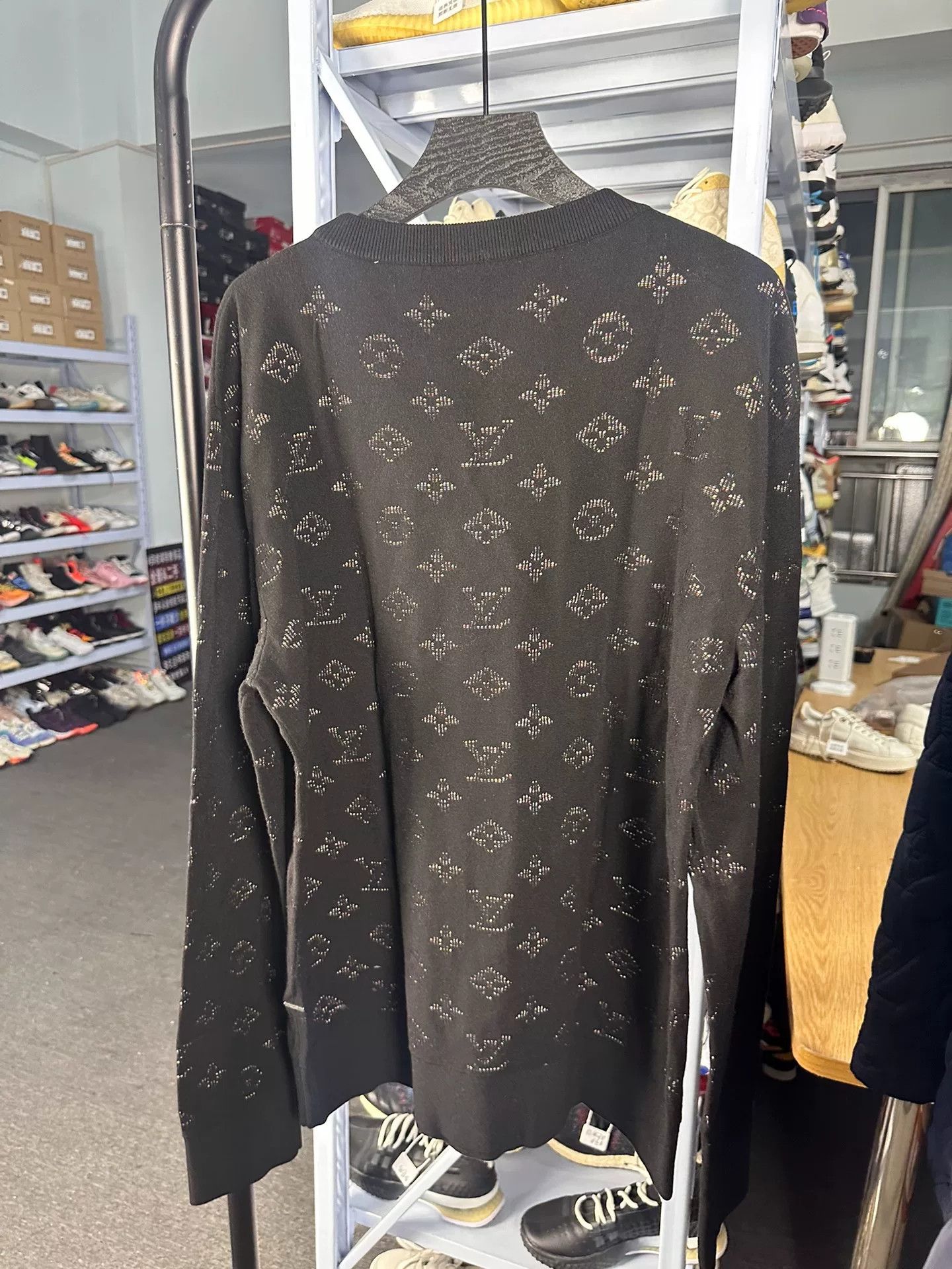 Louis Vuitton Louis Vuitton Knit Sweater m Men Size US M / EU 48-50 / 2 - 2 Thumbnail