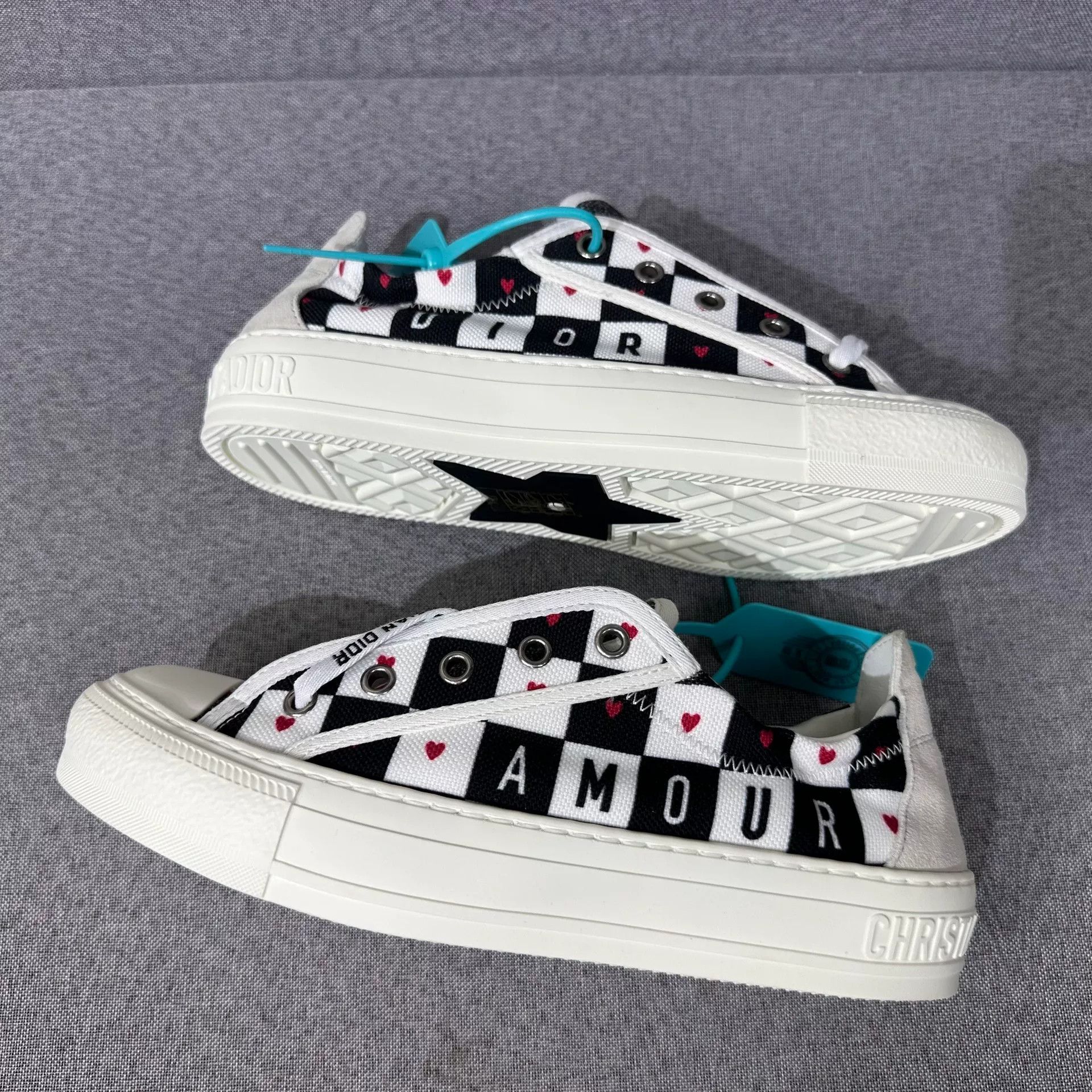 Dior Dior Lowtop Sneakers us_7 Women Size US 7 / IT 37 - 2 Thumbnail