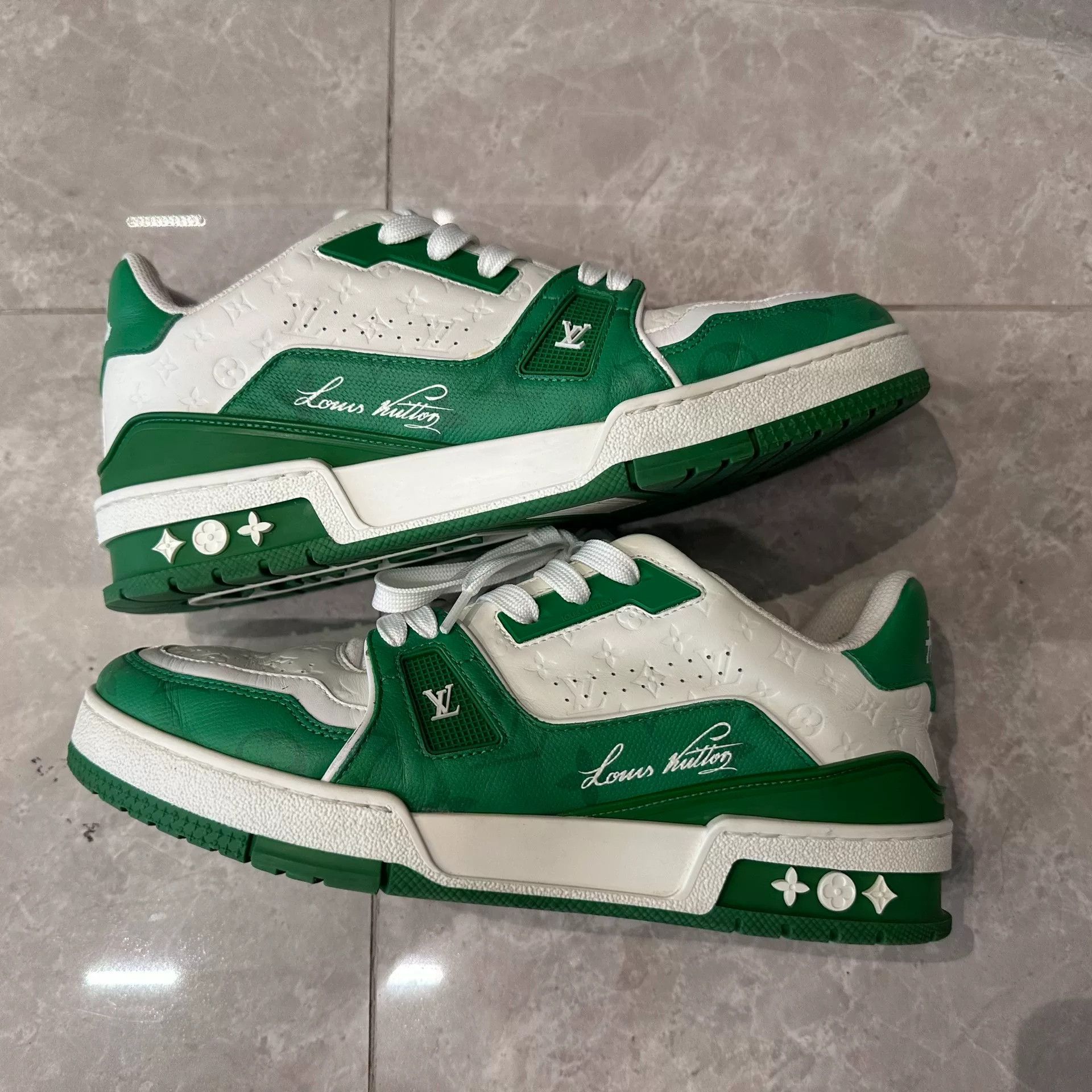 Louis Vuitton Louis Vuitton Training Green Lowtop Sneakers 6 Men Size US 6 / EU 39 - 2 Thumbnail