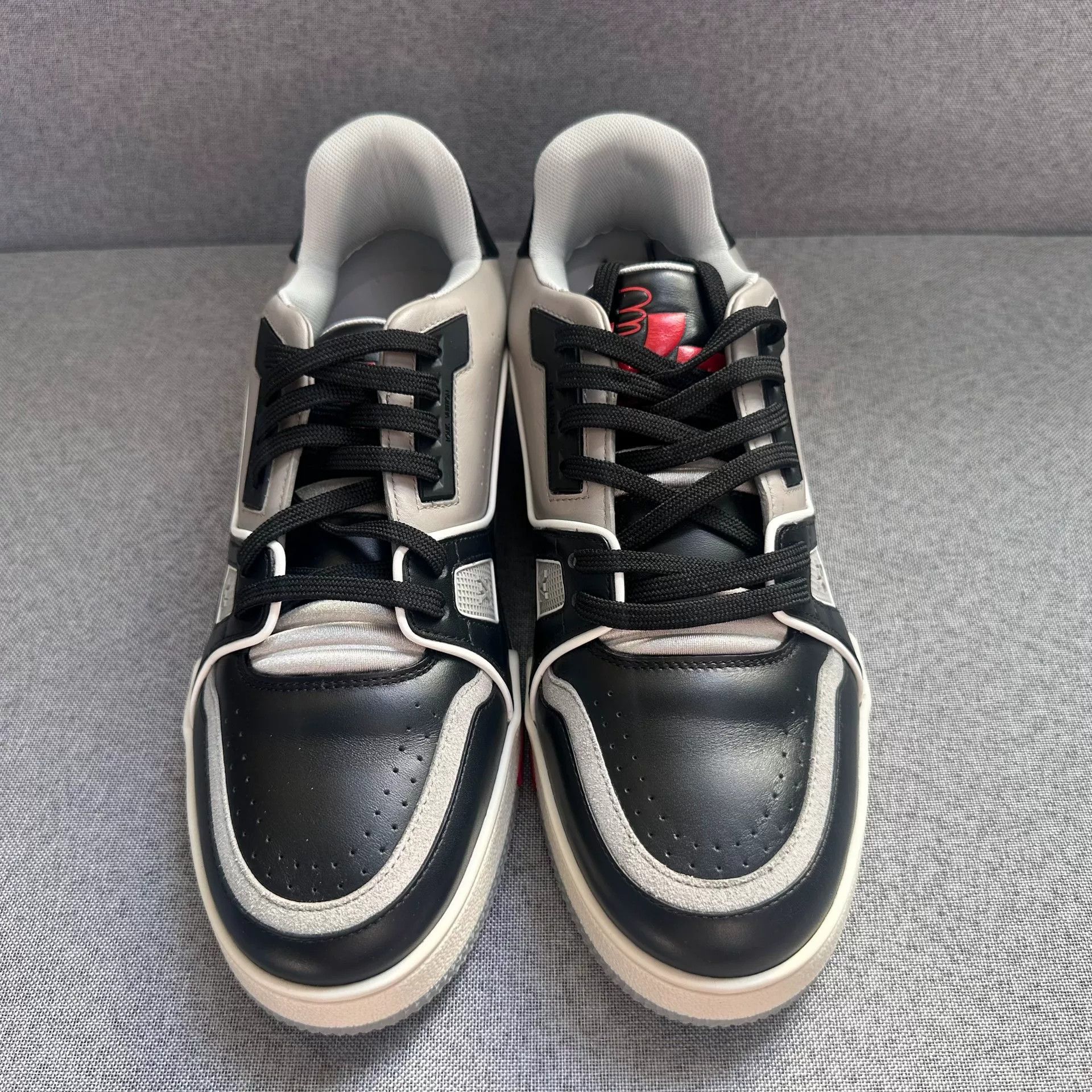 Louis Vuitton Louis Vuitton Training Black Lowtop Sneakers 7 Men Size US 7 / EU 40 - 4 Thumbnail