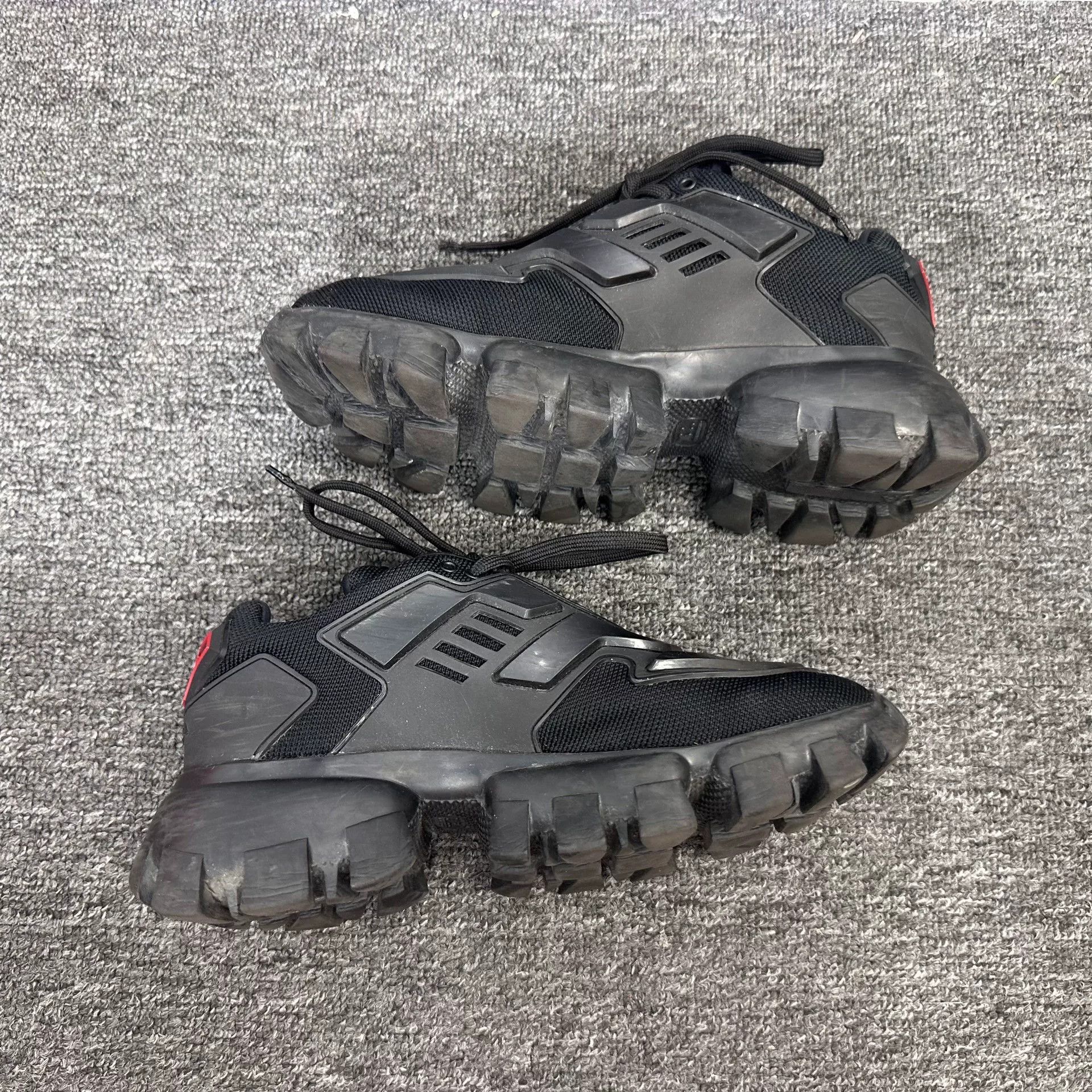 Prada Prada Black Lowtop Sneakers us_7 Women Size US 7 / IT 37 - 3 Thumbnail