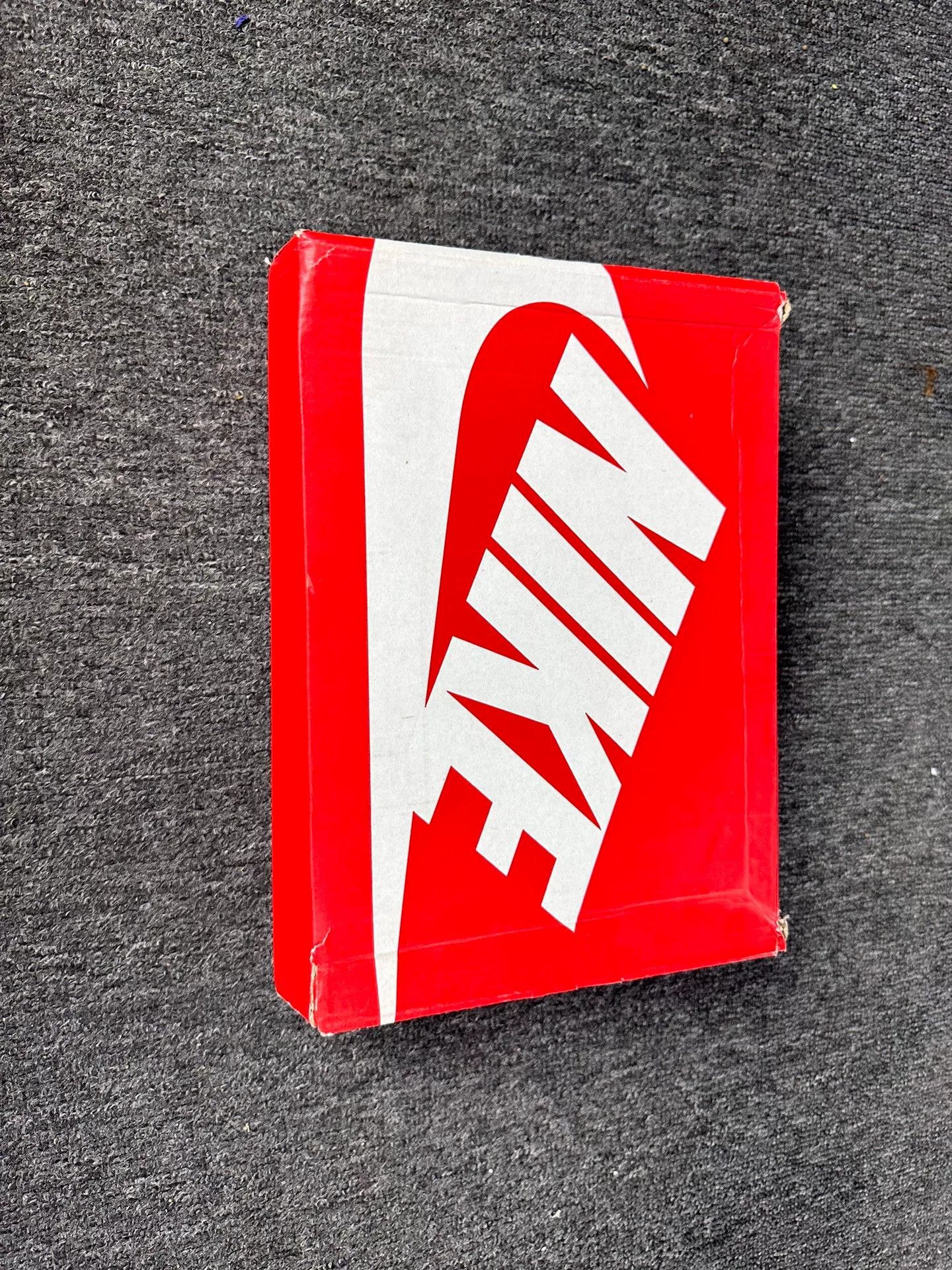 Nike Nike DUNK Silver Lowtop Sneakers 5.5 Men Size US 5.5 / EU 38 - 7 Thumbnail