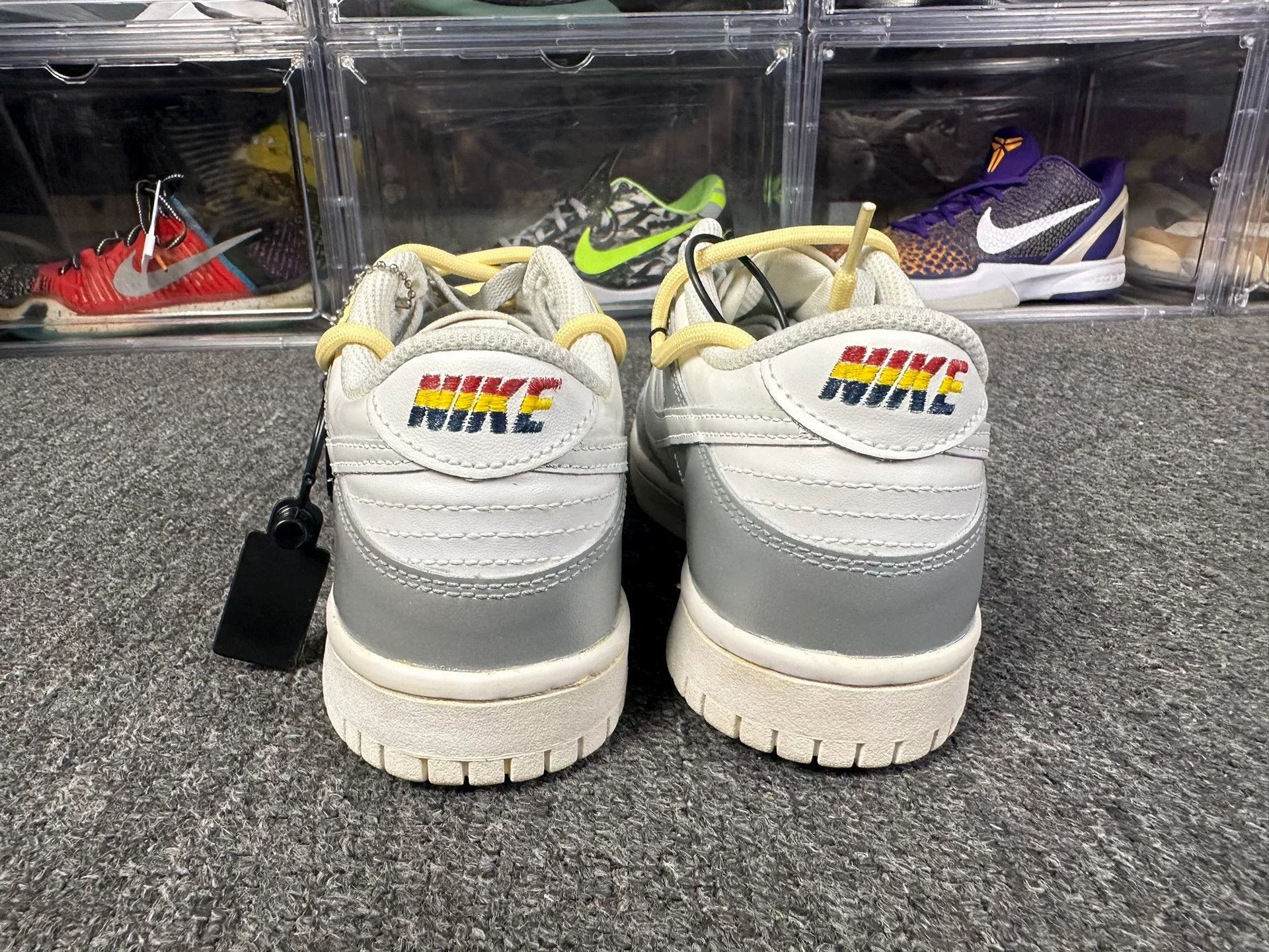 Nike Nike DUNK Silver Lowtop Sneakers 5.5 Men Size US 5.5 / EU 38 - 5 Thumbnail