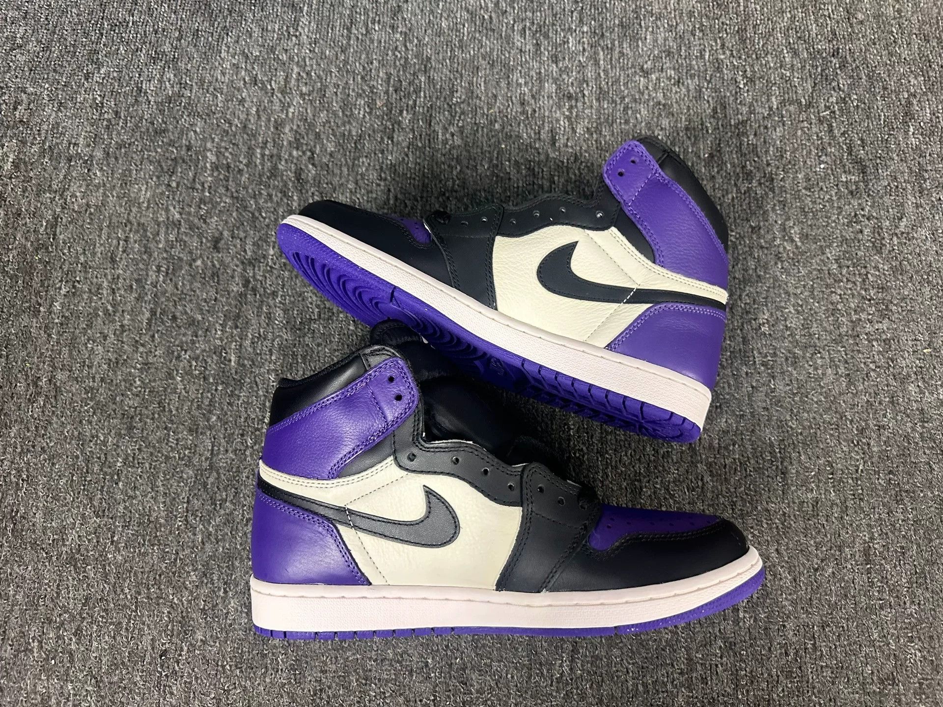 Nike Nike AIR JORDAN Purple Lowtop Sneakers 10 Men Size US 10 / EU 43 - 3 Thumbnail