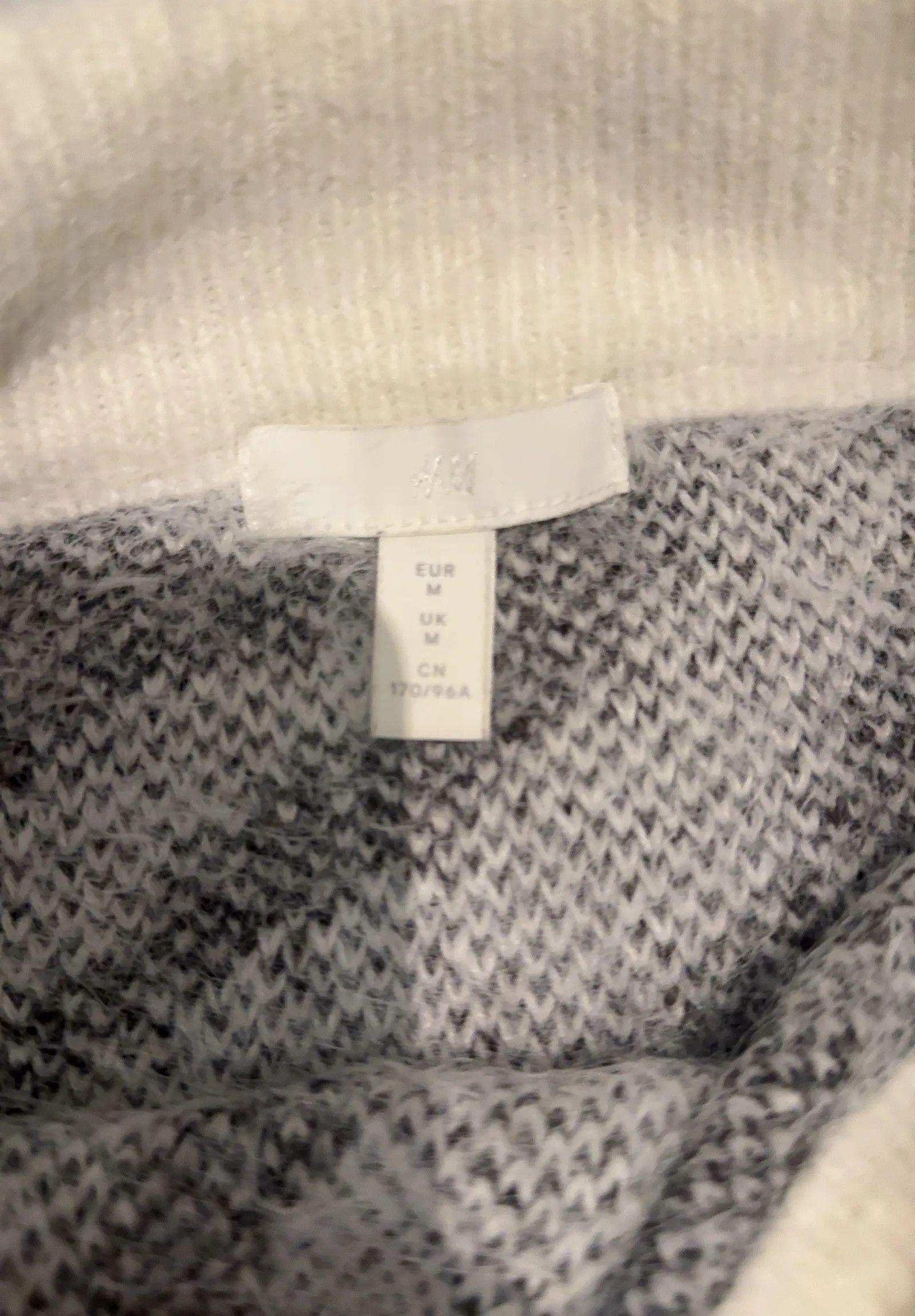 H&M H&M Skirt Size 28" / US 6 / IT 42 - 2 Thumbnail