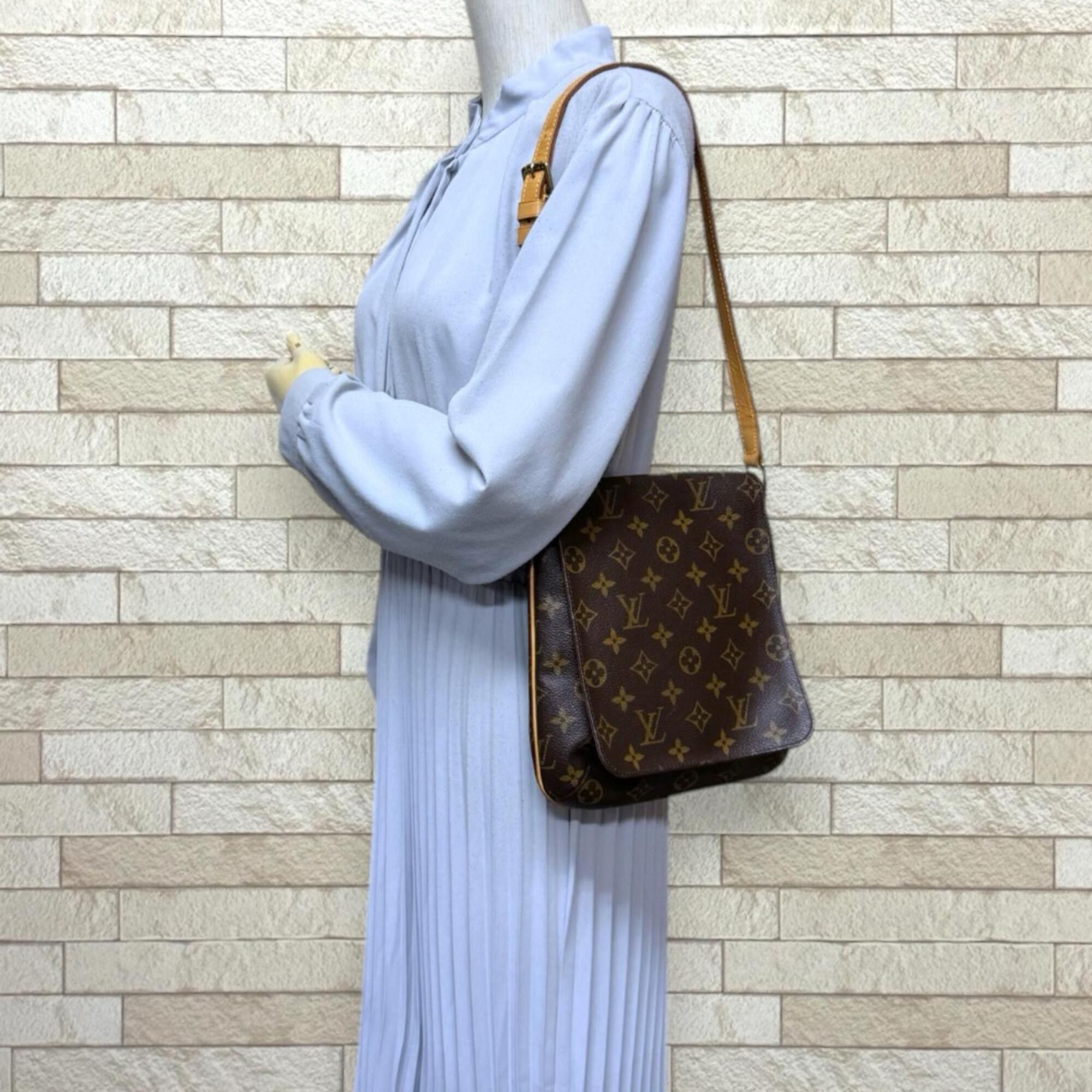 Louis Vuitton Louis Vuitton Musette Salsa Short Monogram Shoulder Bag, Canvas M51258 Brown, Women's LOUIS VUITTON Size ONE SIZE - 2 Thumbnail