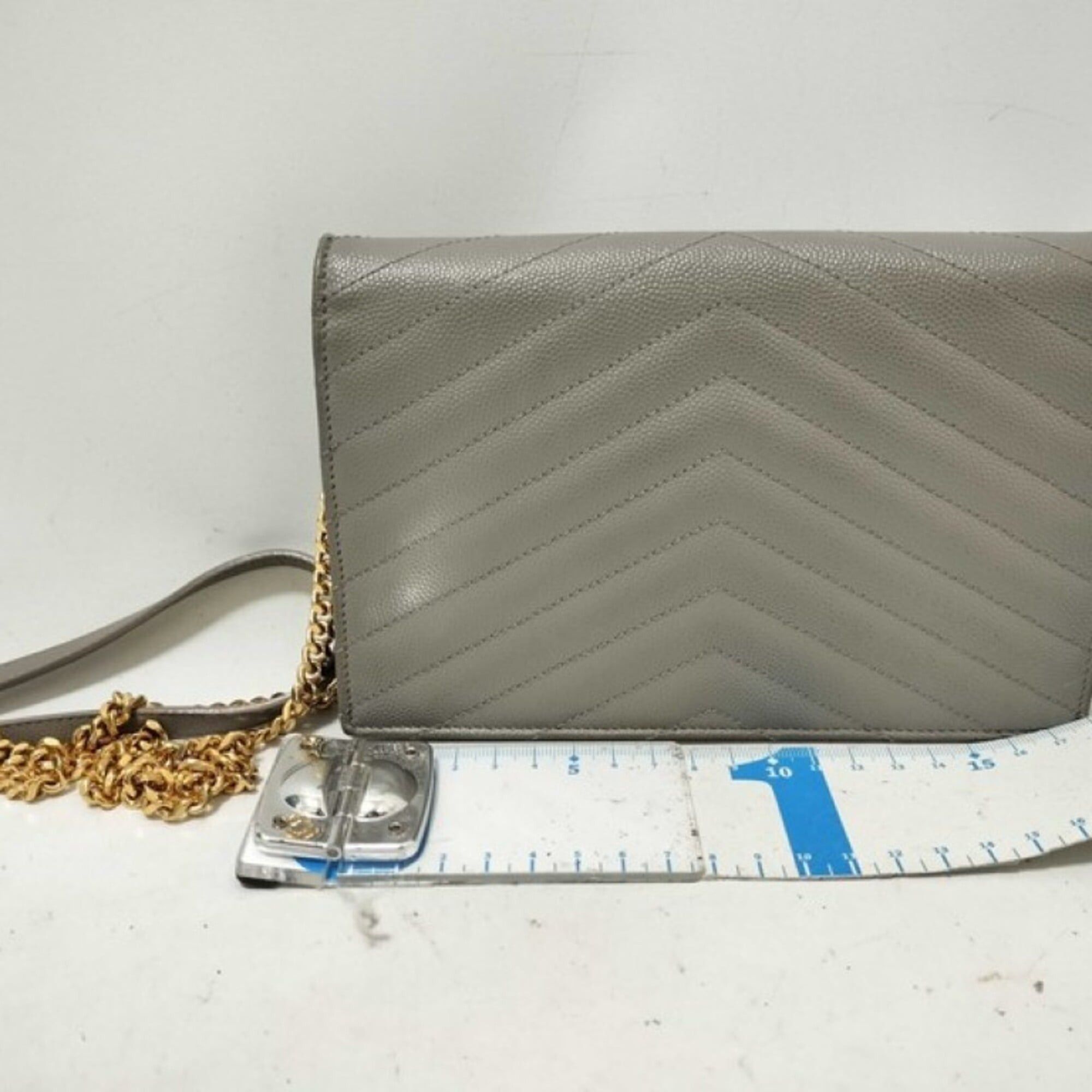 Yves Saint Laurent YVES SAINT LAURENT Cassandra Chain Wallet, Long Gray Leather, Women's, V-stitch, 393953 Size ONE SIZE - 2 Thumbnail