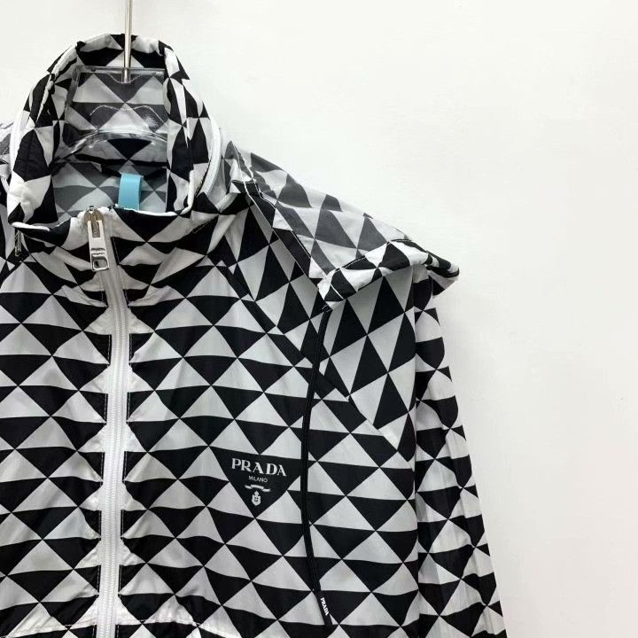 Prada Prada 23 Black White Triangle Print Hooded Jacket Size S / US 4 / IT 40 - 3 Thumbnail