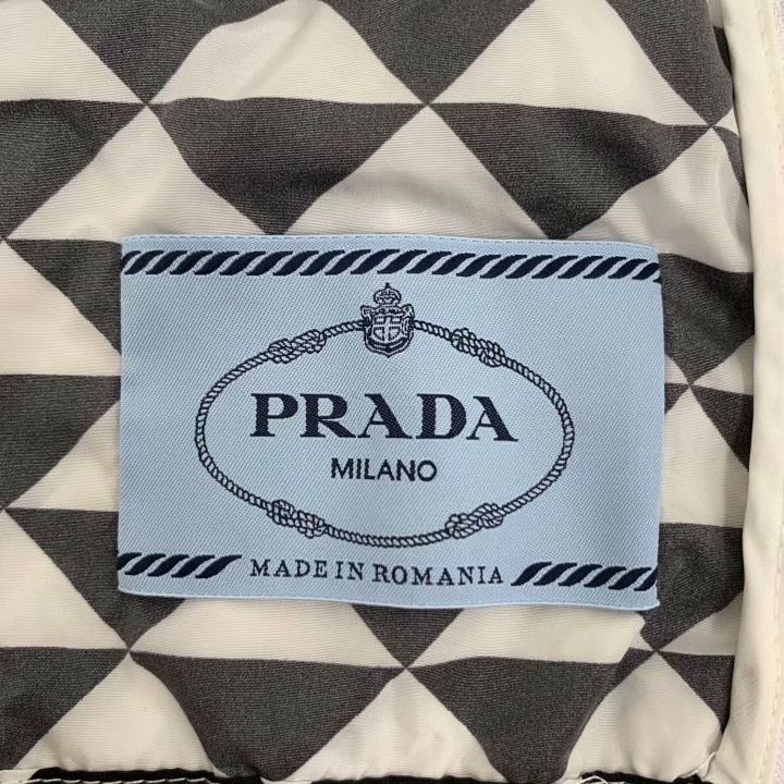Prada Prada 23 Black White Triangle Print Hooded Jacket Size S / US 4 / IT 40 - 6 Thumbnail