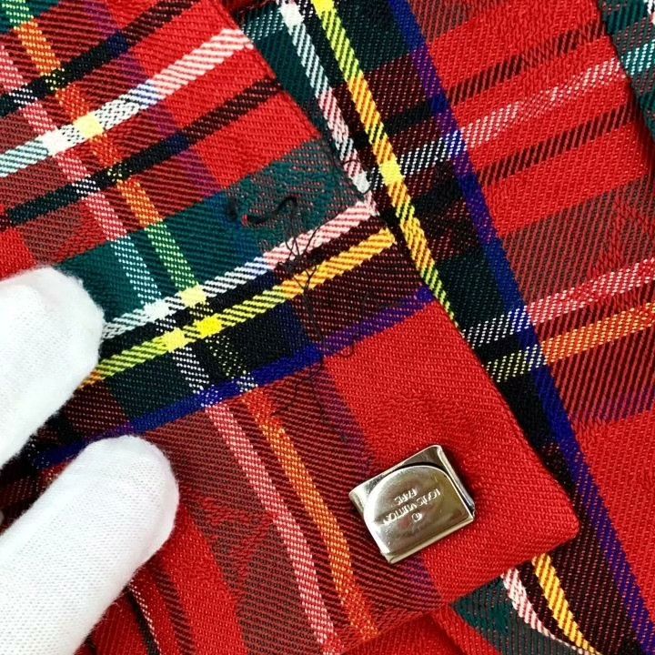 Louis Vuitton Louis Vuitton Red Check Wool Pleated Skirt Size 34" / US 12 / IT 48 - 8 Thumbnail