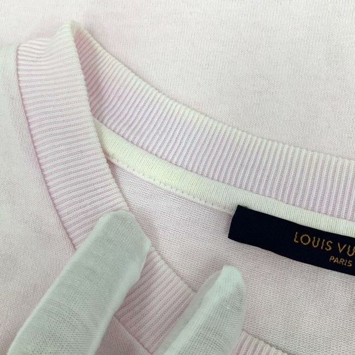 Louis Vuitton Louis Vuitton Pink Pocket Crewneck T-shirt Size L / US 10 / IT 46 - 9 Thumbnail