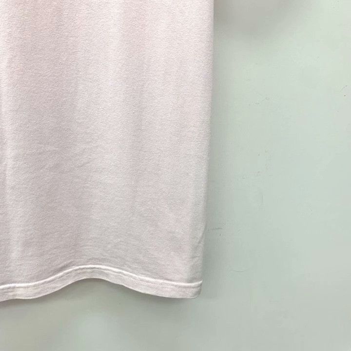 Louis Vuitton Louis Vuitton Pink Pocket Crewneck T-shirt Size L / US 10 / IT 46 - 4 Thumbnail