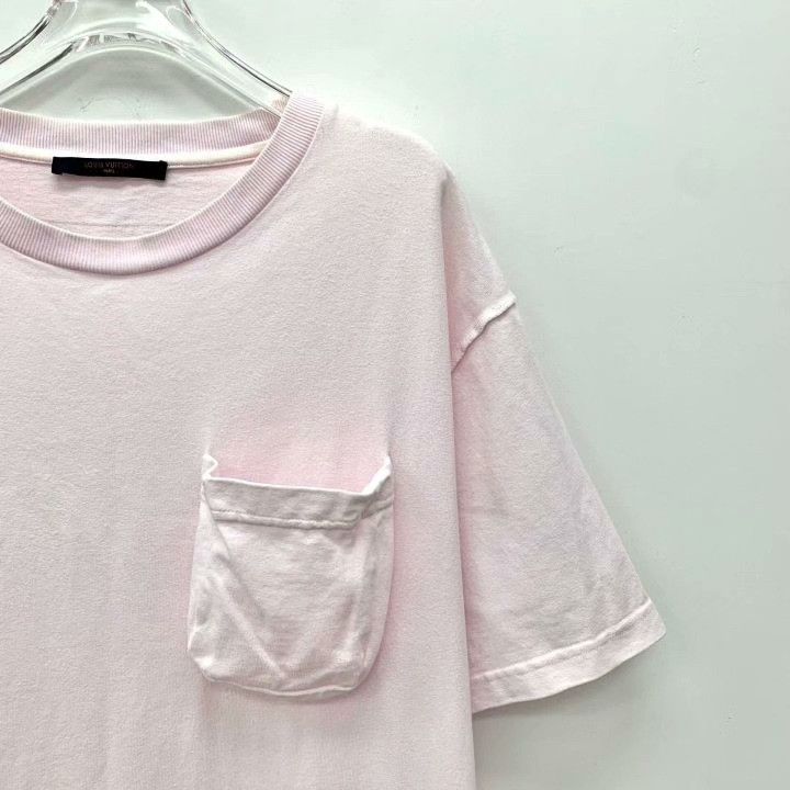 Louis Vuitton Louis Vuitton Pink Pocket Crewneck T-shirt Size L / US 10 / IT 46 - 3 Thumbnail