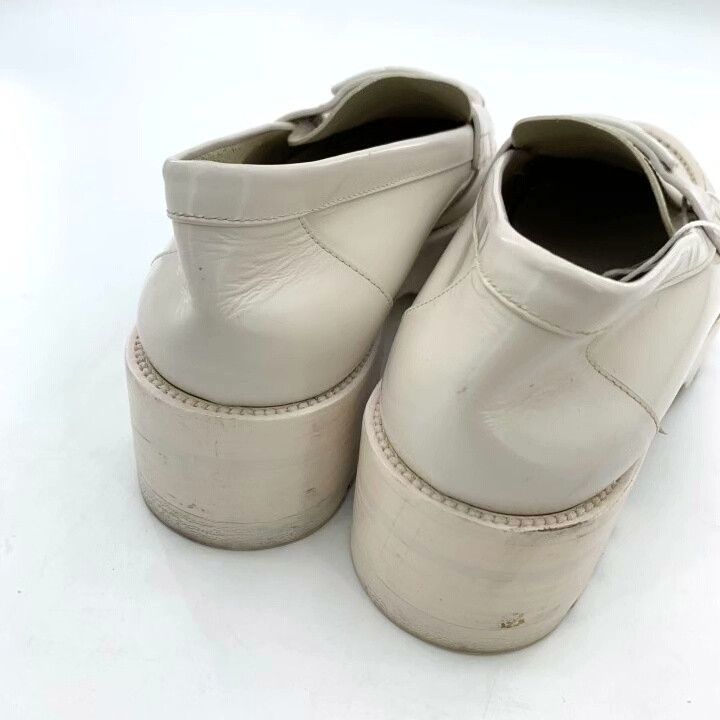 Chanel Chanel White Logo Platform Loafers 38.5 Size US 7.5 / IT 37.5 - 8 Thumbnail