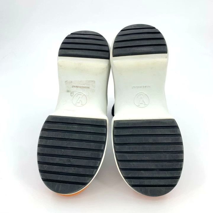Louis Vuitton Louis Vuitton Black Letter Emboss Platform High-Top Sneakers Size US 5 / IT 35 - 5 Thumbnail