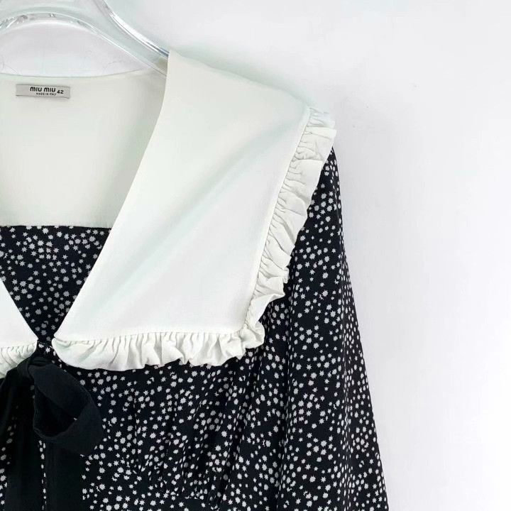 Miu Miu Miu Miu Black Star Print Silk V-Neck Dress Size M / US 6-8 / IT 42-44 - 3 Thumbnail