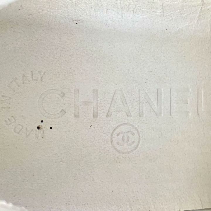 Chanel Chanel Logo Woven Lace-Up Casual Sneakers Size US 8 / IT 38 - 7 Thumbnail