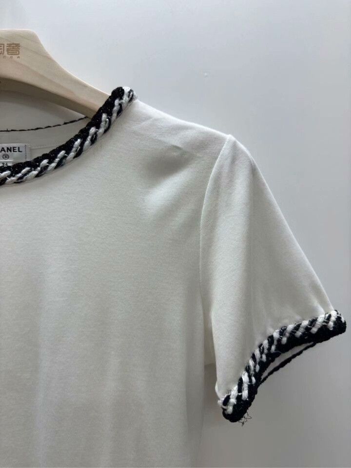 Chanel Chanel White Embroidered Cotton Short-Sleeve T-Shirt Size XXS / US 00 / IT 34 - 4 Thumbnail