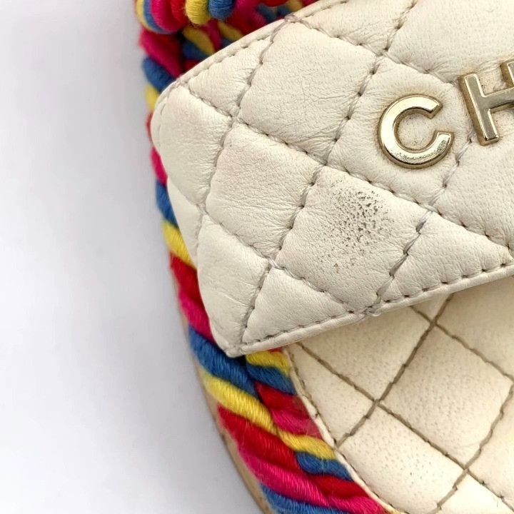 Chanel Chanel Beige Diamond Quilted Casual Slippers Size US 7 / IT 37 - 9 Thumbnail