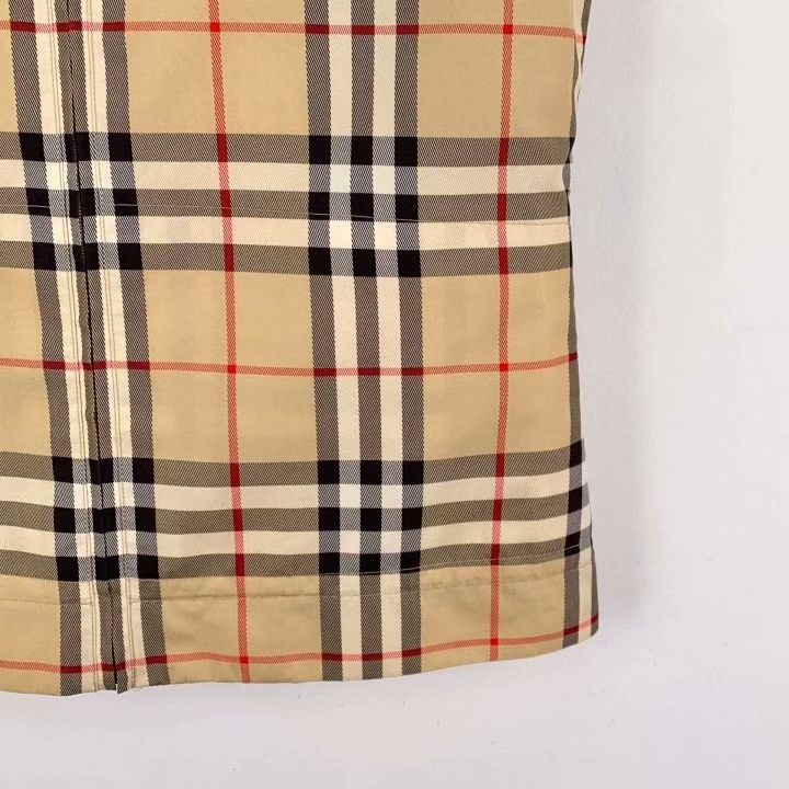 Burberry Burberry Classic Check Hooded Zip Sleeveless Vest Size XS / US 0-2 / IT 36-38 - 4 Thumbnail