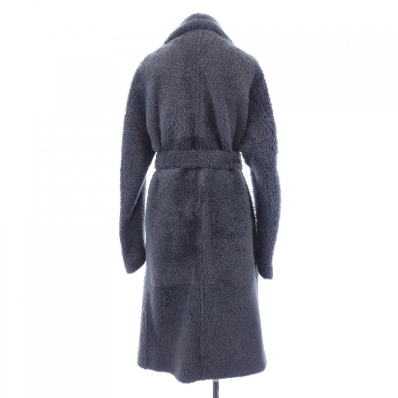 Celine Celine CELINE Lambskin Shearling Coat Fur Outerwear 28S62064A DUTY FREE for USA Size ONE SIZE - 2 Thumbnail