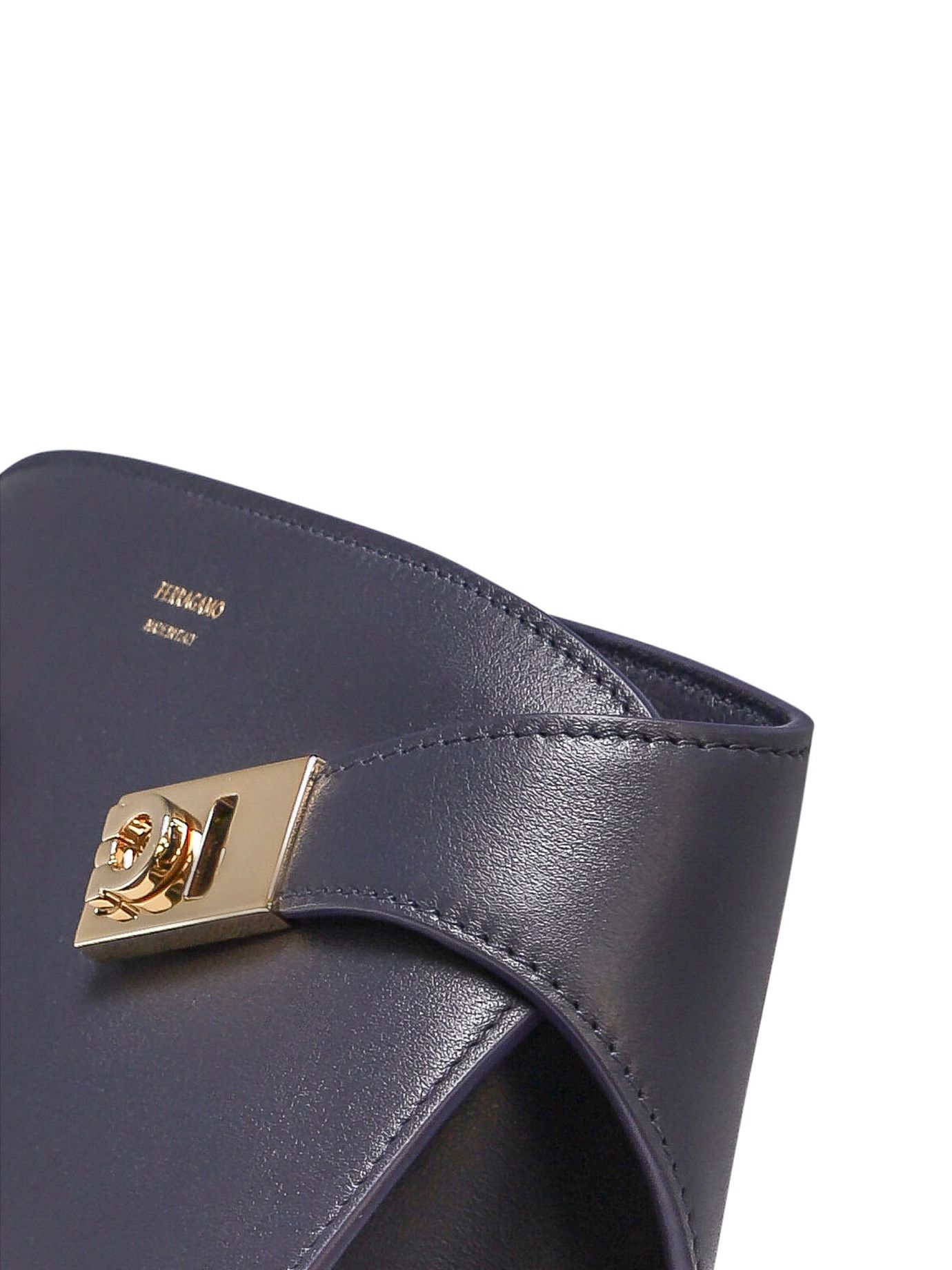 Salvatore Ferragamo Hug Small Crossbody Bag Size ONE SIZE - 4 Thumbnail