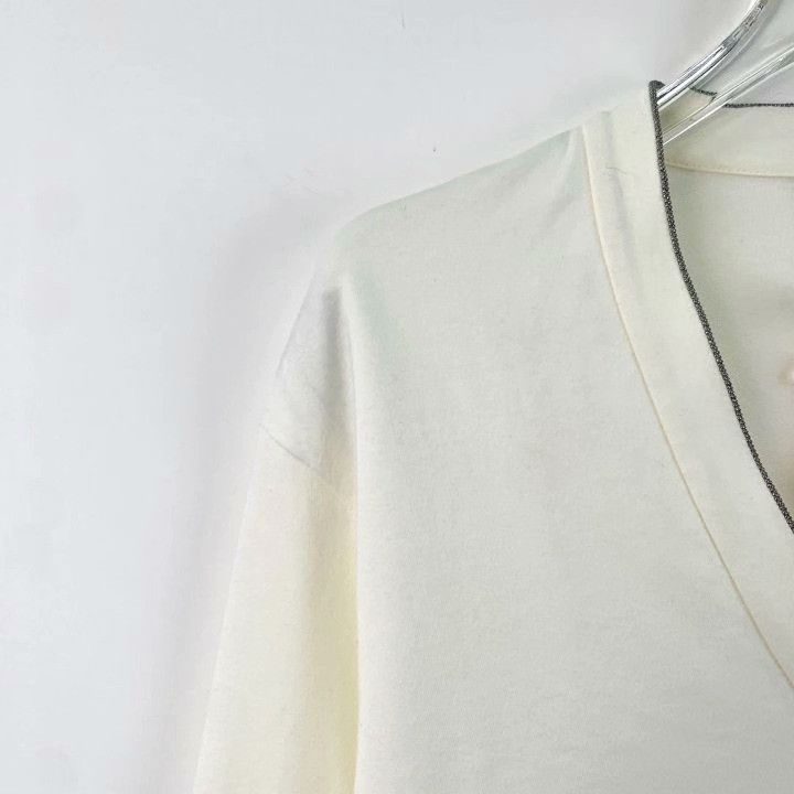 Brunello Cucinelli Brunello Cucinelli White Beaded V-Neck Sweater Size XS / US 0-2 / IT 36-38 - 3 Thumbnail