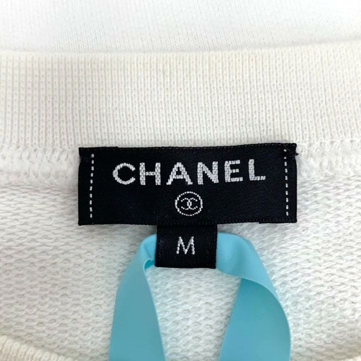 Chanel Chanel White Laurel Double C Print T-Shirt Size M / US 6-8 / IT 42-44 - 5 Thumbnail