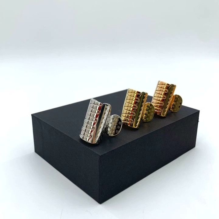 Louis Vuitton Louis Vuitton Logo Hair Clip Set Size ONE SIZE - 3 Thumbnail
