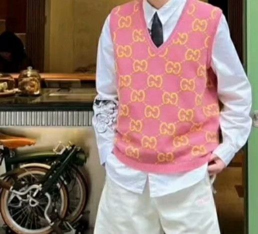 Gucci Gucci Pink Logo Jacquard Wool Vest Size M / US 6-8 / IT 42-44 - 7 Thumbnail