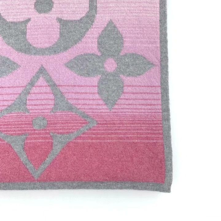 Louis Vuitton Louis Vuitton Pink Gradient Knit Scarf Size ONE SIZE - 4 Thumbnail