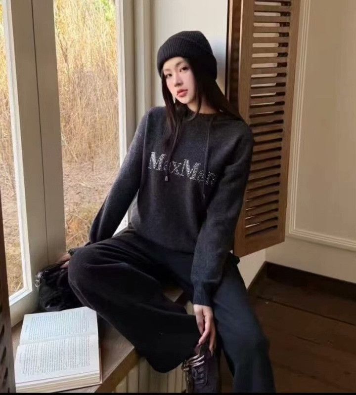 Max Mara Maxmara Logo Diamond Wool Hooded Sweater Size XS / US 0-2 / IT 36-38 - 8 Thumbnail