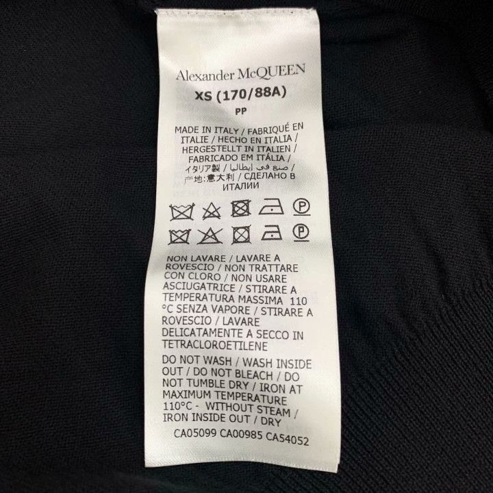 Alexander McQueen Alexander McQueen Logo Embroidery Crewneck Knit Size XS / US 0-2 / IT 36-38 - 6 Thumbnail