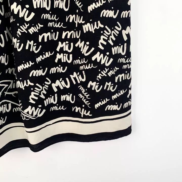 Miu Miu Miu Miu Logo Graffiti Silk Skirt Size 36" / US 14 / IT 50 - 4 Thumbnail