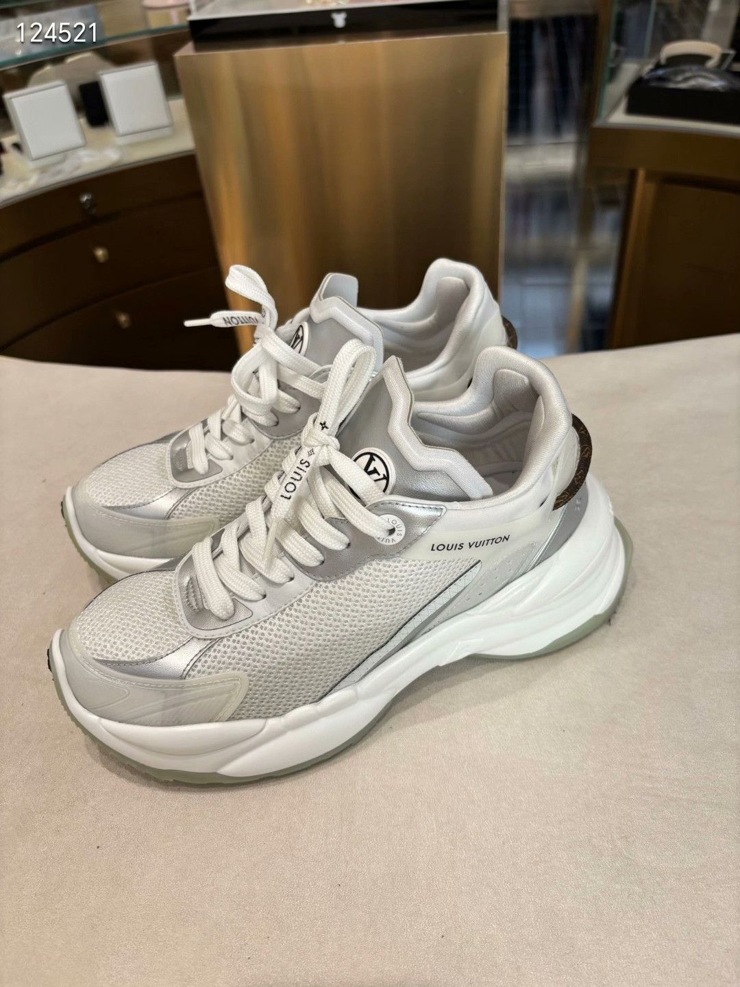 Louis Vuitton Louis Vuitton Run 55 Women's Sneaker Size US 5 / IT 35 - 3 Thumbnail