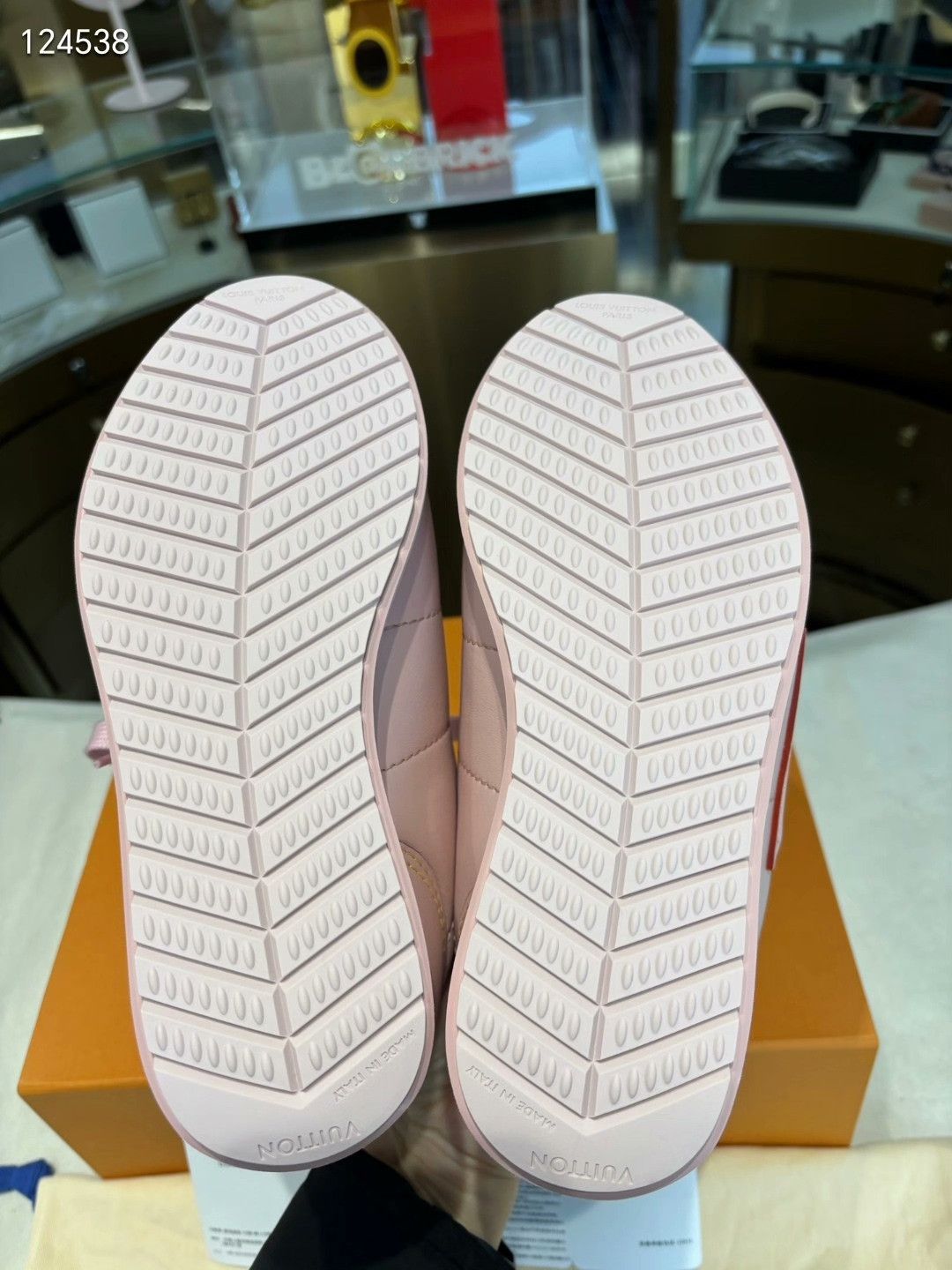 Louis Vuitton Louis Vuitton x Nigo Buttersoft Sneakers Size US 5.5 / IT 35.5 - 6 Thumbnail