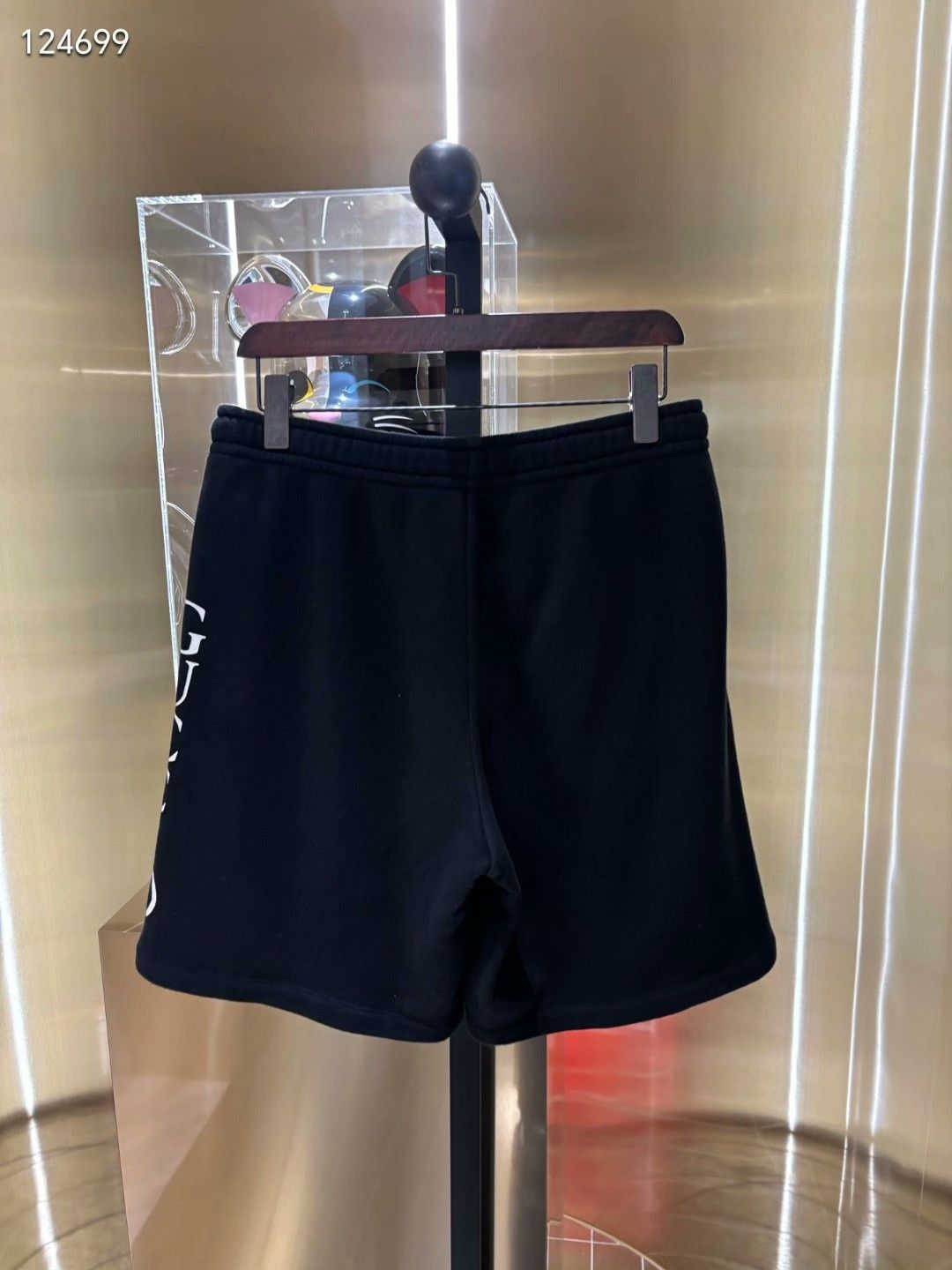 Gucci Gucci Black Letter Logo Casual Sport Shorts Size 32" / US 10 / IT 46 - 2 Thumbnail