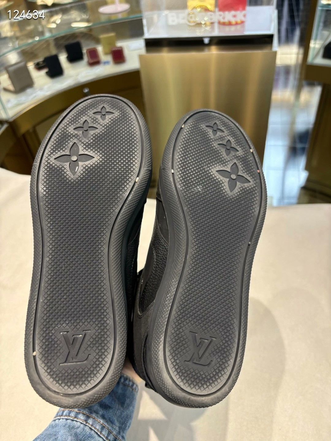 Louis Vuitton Louis Vuitton Monogram High-Top Shoes Size US 6 / IT 36 - 6 Thumbnail