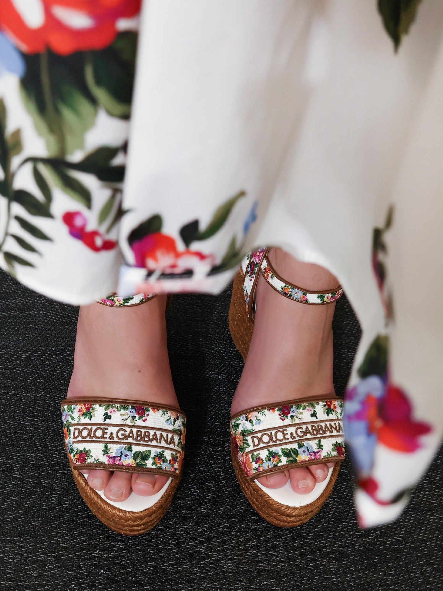 Dolce & Gabbana Raffia Sandals With Floral Embroidery Size US 6 / IT 36 - 2 Thumbnail