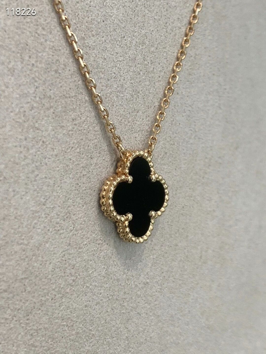 Van Cleef & Arpels Vca Medium Black Flower Necklace Size ONE SIZE - 4 Thumbnail