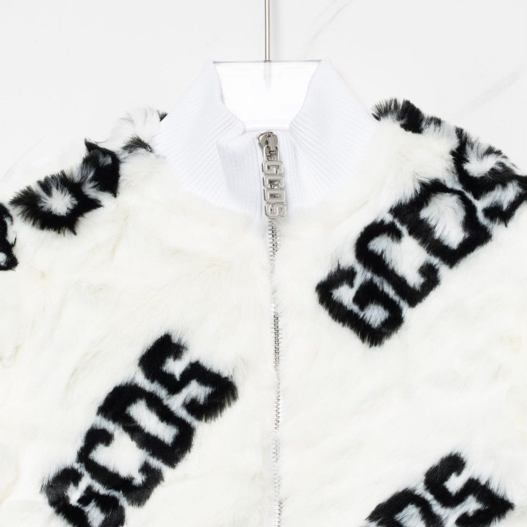 GCDS GCDS Women's All-over Logo Fur Coat Size M / US 6-8 / IT 42-44 - 4 Thumbnail