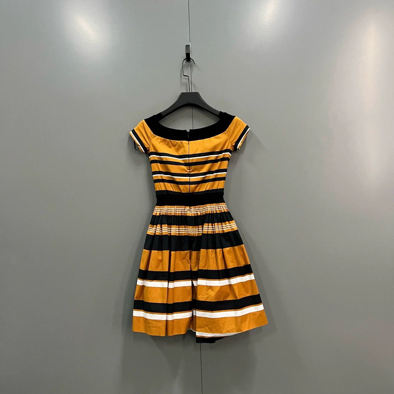Prada PRADA Colorblock Stripe Triangle Logo Dress Size S / US 4 / IT 40 - 3 Thumbnail