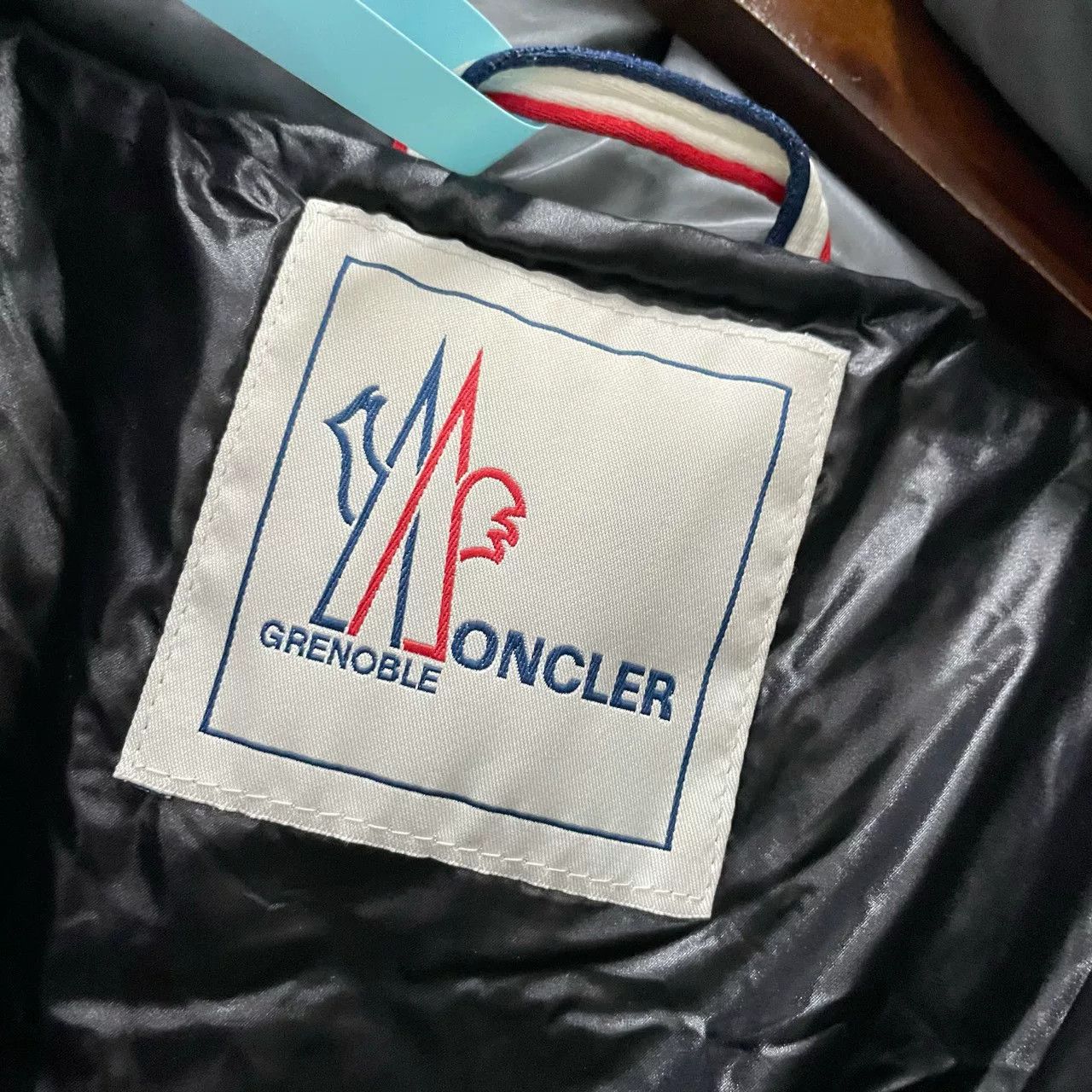 Moncler Moncler Two-Tone Down Jacket Size XS / US 0-2 / IT 36-38 - 3 Thumbnail