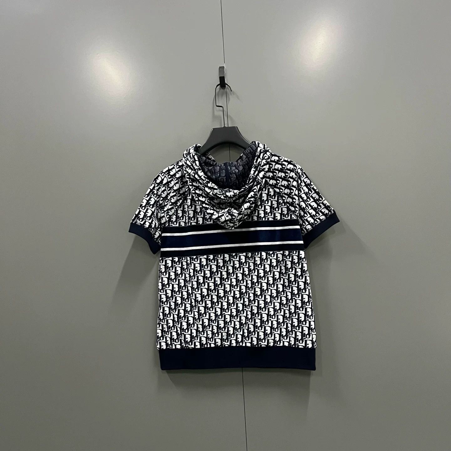 Dior Dior All-Over Monogram Short-Sleeve Hoodie Size XS / US 0-2 / IT 36-38 - 2 Thumbnail