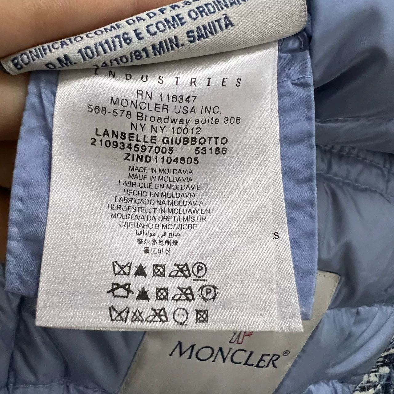 Moncler Moncler Tie-Dye Logo Down Jacket Size XS / US 0-2 / IT 36-38 - 5 Thumbnail