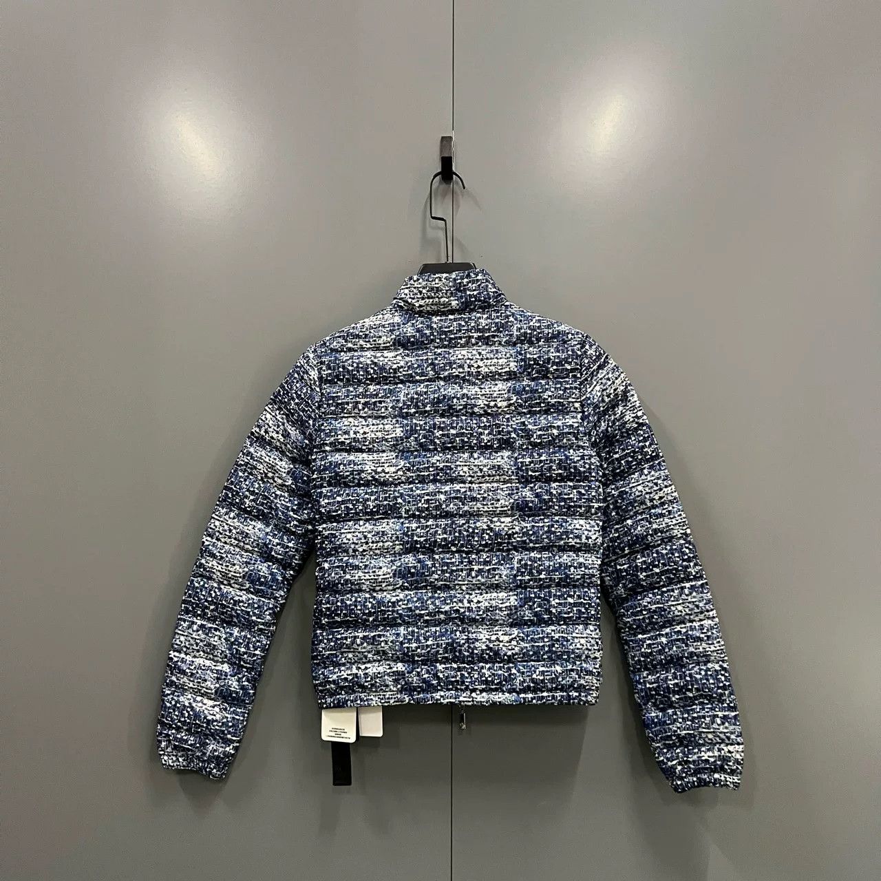 Moncler Moncler Tie-Dye Logo Down Jacket Size XS / US 0-2 / IT 36-38 - 2 Thumbnail