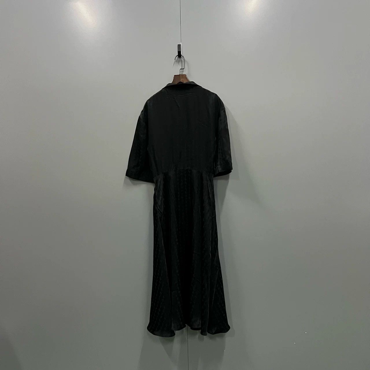 Off-White OFF-WHITE All-Over Letter Logo Silk Dress Size M / US 6-8 / IT 42-44 - 3 Thumbnail