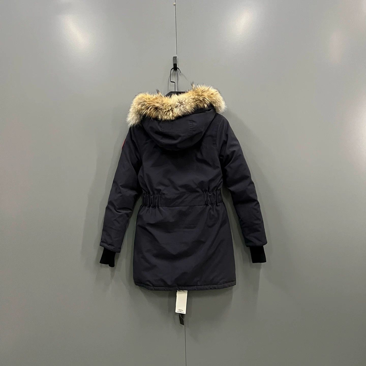Canada Goose Canada Goose Solid Logo Embroidered Down Jacket XS Size XS / US 0-2 / IT 36-38 - 2 Thumbnail