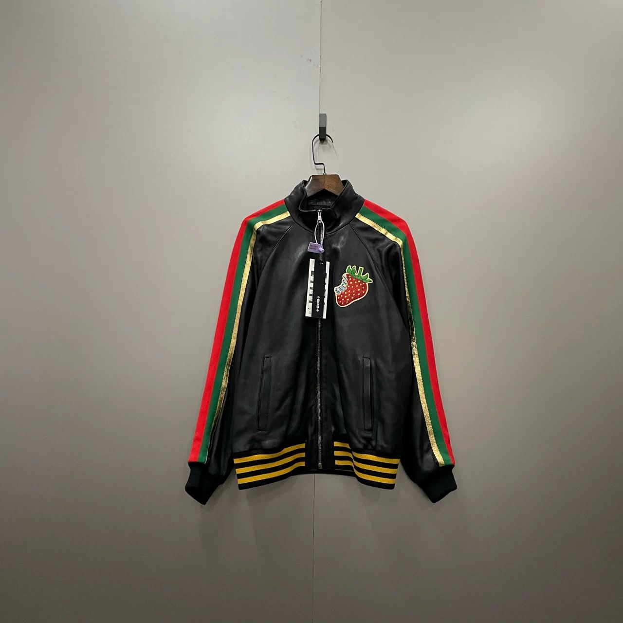 Gucci Gucci Strawberry Patch Leather Jacket Size S / US 4 / IT 40 - 2 Thumbnail