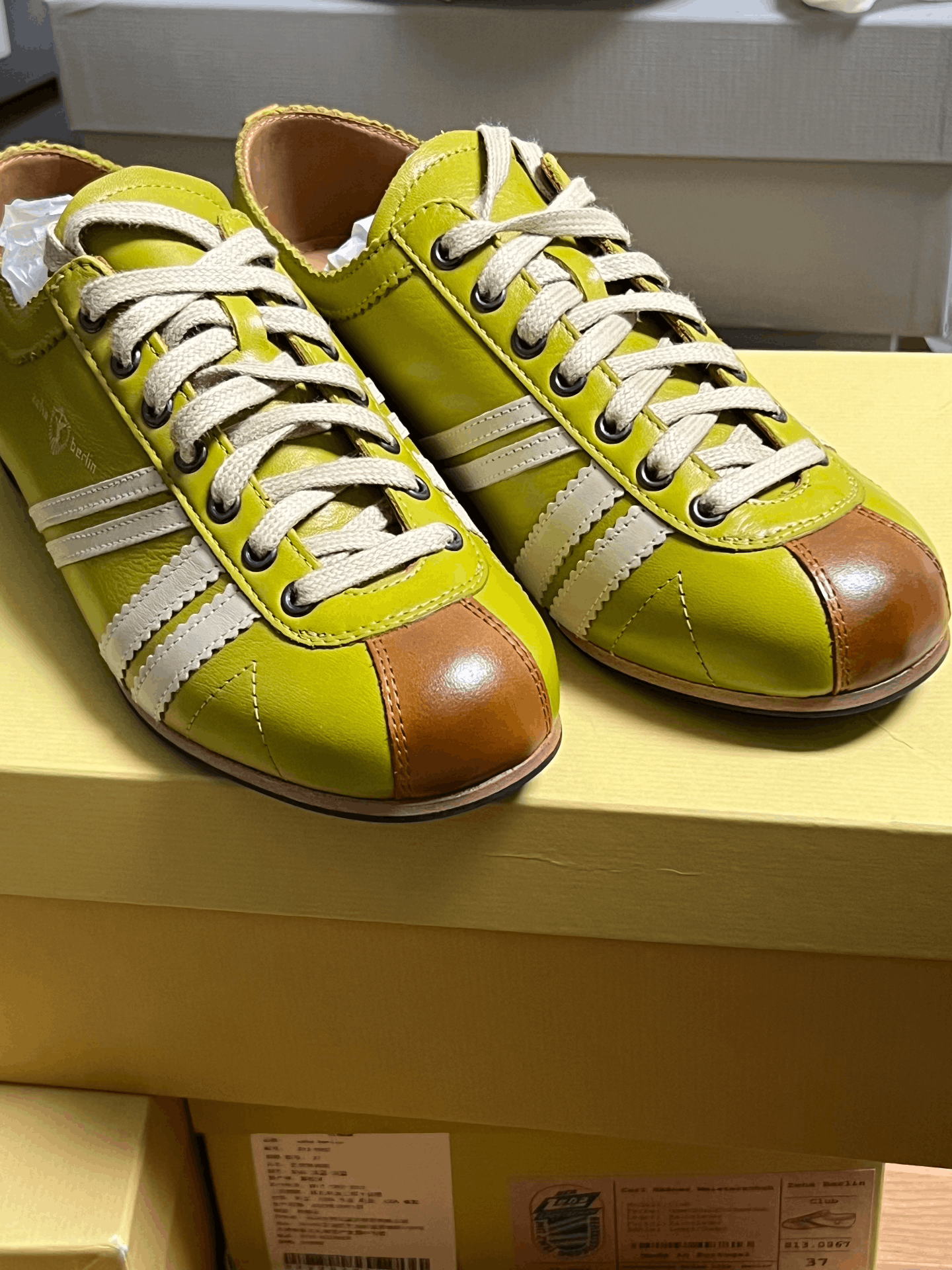 Other Zeha Berlin Club Shoes Size US 7 / IT 37 - 2 Thumbnail